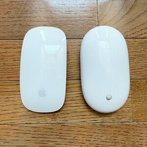 Apple Magic Mice (TWO) - Wireless